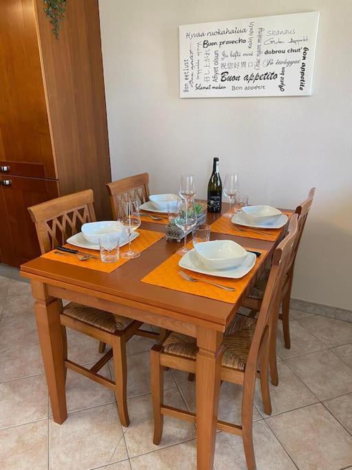Casa Carlino Lägenhet Santo Stefano Belbo Exteriör bild
